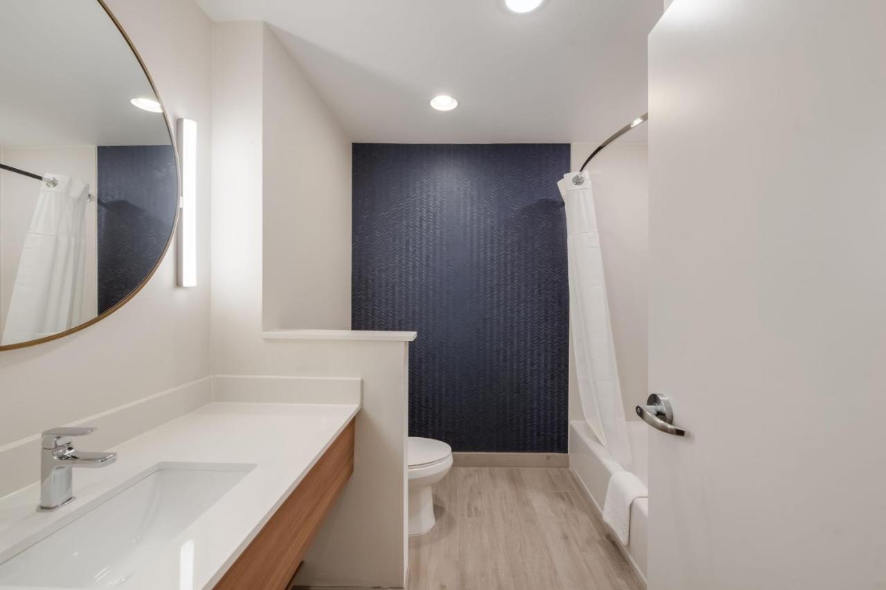 Fairfield By Marriott Inn & Suites Virginia Beach Town Center 외부 사진